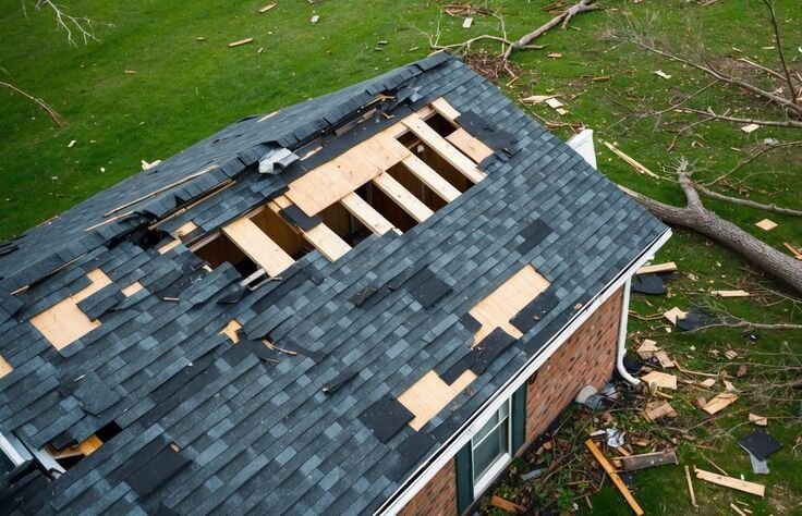Should I Stay Home During Roof Replacement Yes But Why